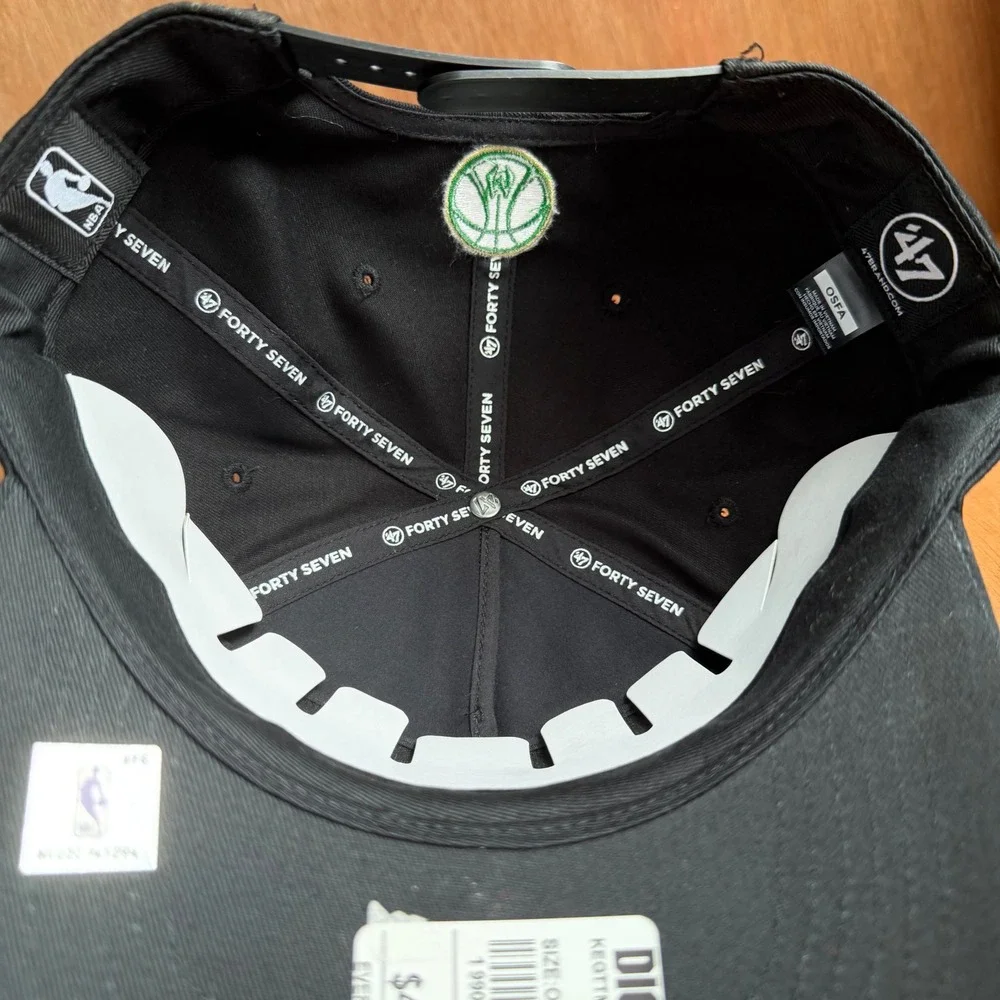 Milwaukee Bucks Snapback Hat Black NBA OSFM cap streetwear basketball trucker